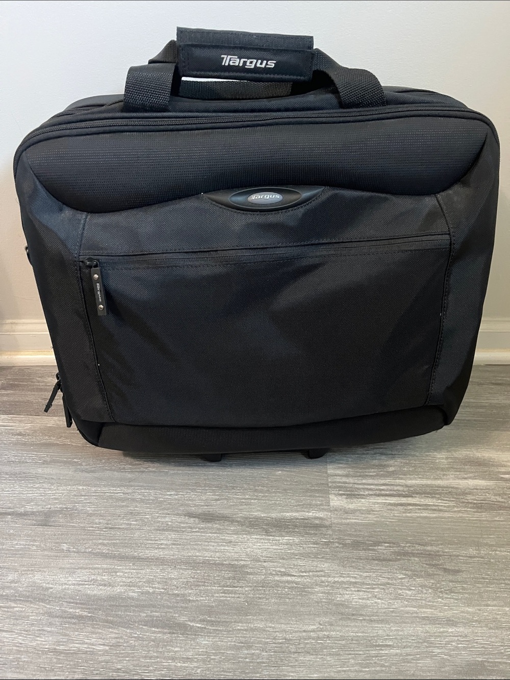 Targus Black Laptop Briefcase Messenger for Men